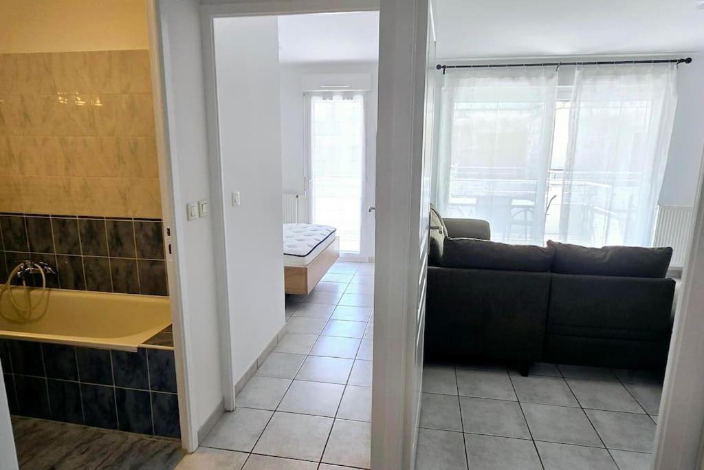 Apartamento Le Jeremy Avec Parking Souterrain Thonon-les-Bains Exterior foto